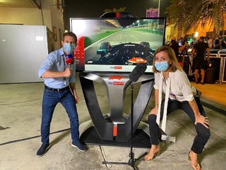 Natalie Pinkham feet photo thumbnail