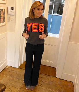 Natalie Pinkham feet photo thumbnail