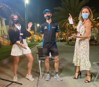 Natalie Pinkham feet photo thumbnail