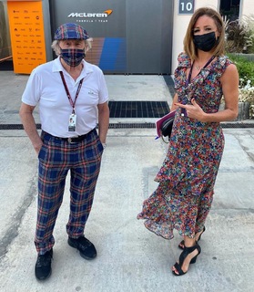 Natalie Pinkham feet photo thumbnail