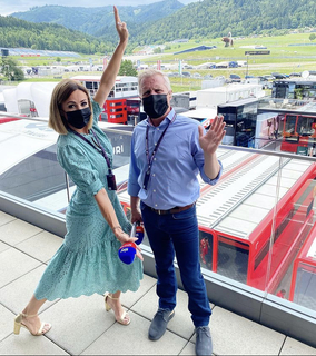 Natalie Pinkham feet photo thumbnail