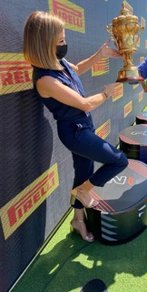 Natalie Pinkham feet photo thumbnail