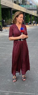 Natalie Pinkham feet photo thumbnail