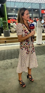 Natalie Pinkham feet photo thumbnail