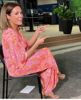 Natalie Pinkham feet photo thumbnail