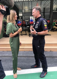 Natalie Pinkham feet photo thumbnail