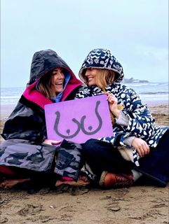 Natalie Pinkham feet photo thumbnail