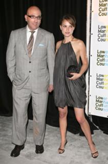Natalie Portman feet photo thumbnail