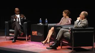 Natalie Portman feet photo thumbnail