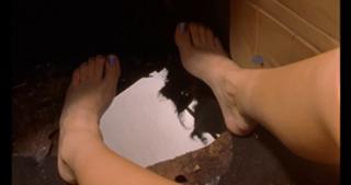 Natalie Portman feet photo thumbnail