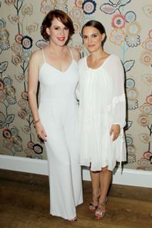 Natalie Portman feet photo thumbnail