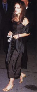 Natalie Portman feet photo thumbnail