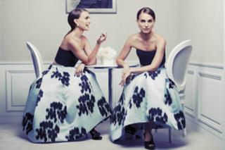 Natalie Portman feet photo thumbnail