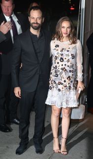 Natalie Portman feet photo thumbnail