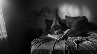 Natalie Portman feet photo thumbnail