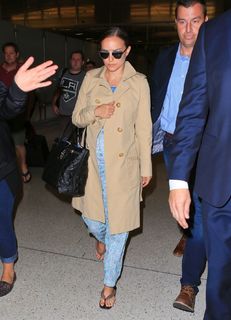 Natalie Portman feet photo thumbnail