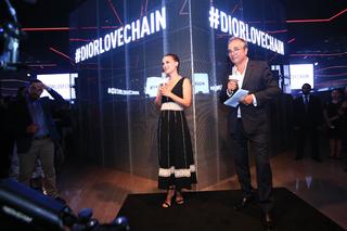 Natalie Portman feet photo thumbnail