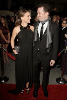 Natalie Portman feet photo thumbnail