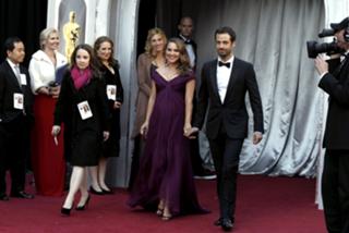 Natalie Portman feet photo thumbnail