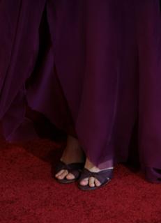 Natalie Portman feet photo thumbnail