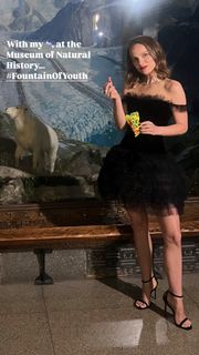 Natalie Portman feet photo thumbnail