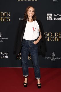 Natalie Portman feet photo thumbnail