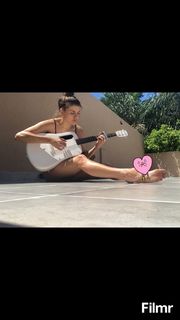 Natalie Pérez feet photo 6