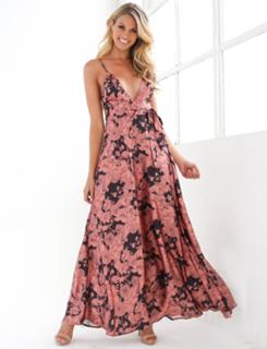 Natalie Roser feet photo thumbnail