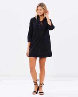 Natalie Roser feet photo thumbnail