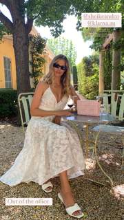 Natalie Roser feet photo thumbnail