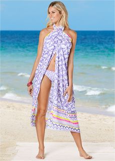 Natalie Roser feet photo thumbnail