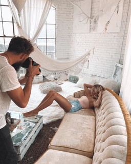 Natalie Roser feet photo thumbnail
