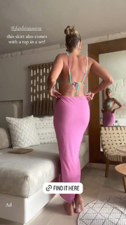 Natalie Roser feet photo thumbnail