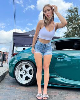 Natalie Roush feet photo 5