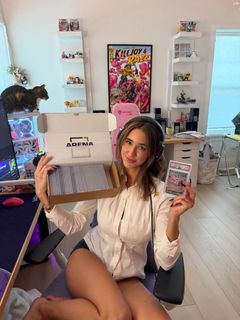 Natalie Roush feet photo 15