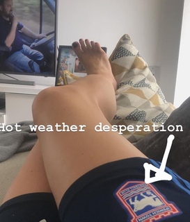 Natalie Sawyer feet photo 12