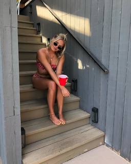 Natalie Sharp feet photo 3