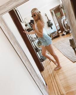 Natalie Sharp feet photo 15