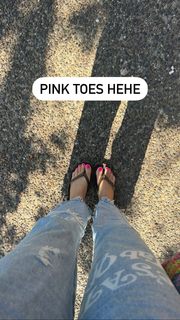 Natalie Sharp feet photo 9