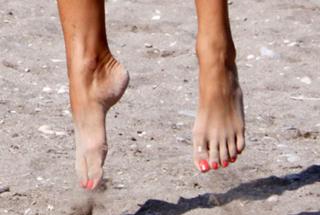 Natalie Thanou feet photo 13