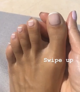 Natalie Thanou feet photo 7