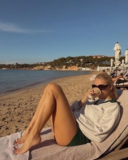 Natalie Thanou feet photo 5