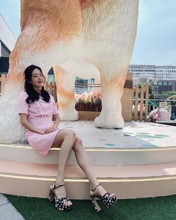 Natalie Tong feet photo 14