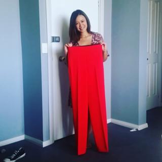 Natalie Tran feet photo thumbnail