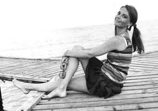 Natalie Wood feet photo thumbnail