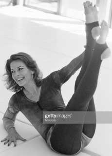 Natalie Wood feet photo thumbnail