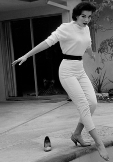 Natalie Wood feet photo thumbnail
