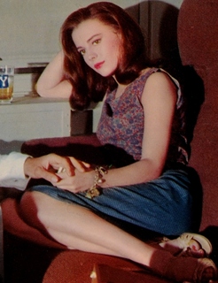 Natalie Wood feet photo thumbnail