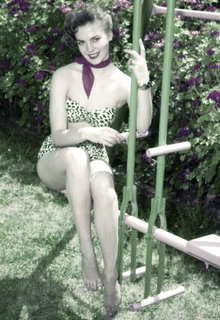 Natalie Wood feet photo thumbnail