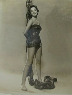 Natalie Wood feet photo thumbnail